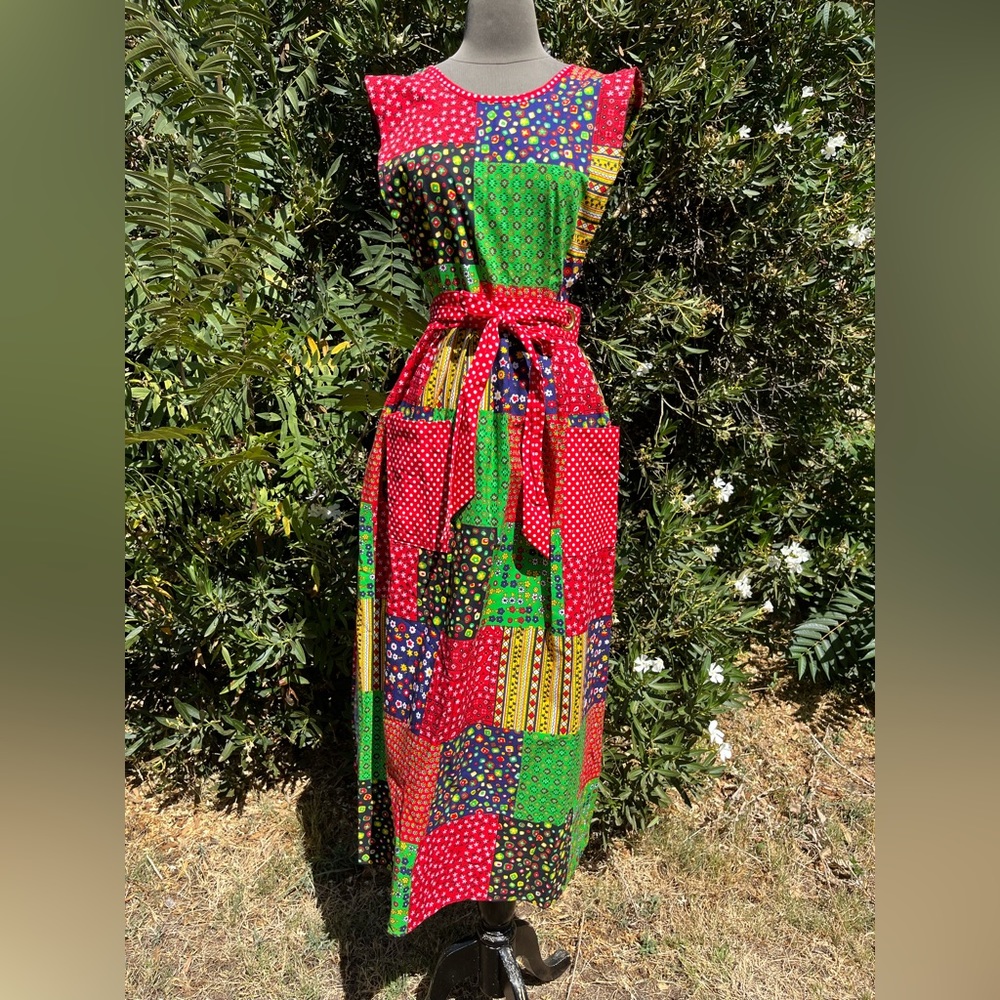Vintage 1970’s Design House Apron Dress